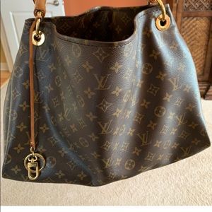 LV Artsy bag